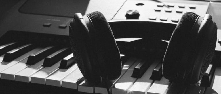 How to Use Music for Relaxation and Stress Reduction
