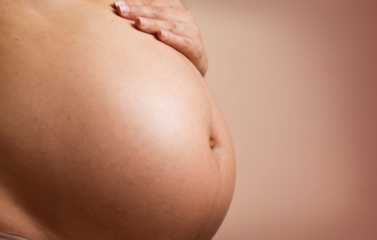Everything Pregnant Women Need to Know About COVID-19