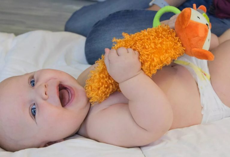 The Yoee is the Only Newborn Baby Toy You’ll Need